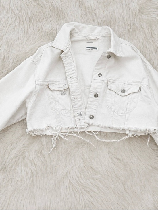 Bershka Jackets & Blazers - Cropped White Denim Jacket - Unbranded